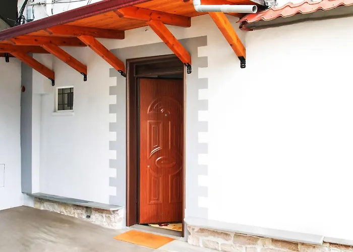 公寓 Solhouse Gjirokastër