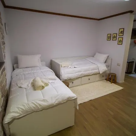 Solhouse * Gjirokaster